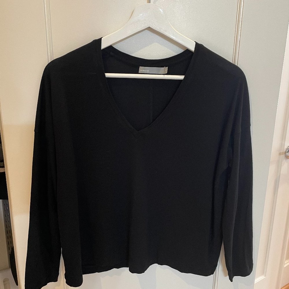Vince V-Neck Long Sleeve Tee Size XS